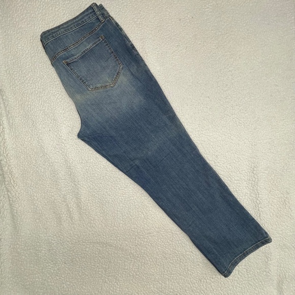 Women’s Stylus 32/14 Blue Jeans - Picture 8 of 15